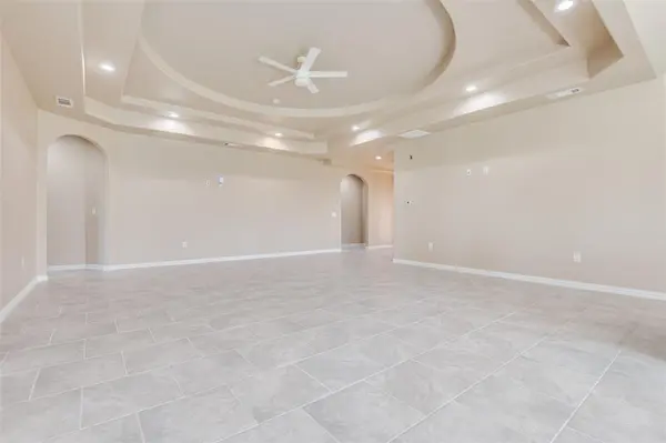 760 Alysa Lane, Waxahachie, TX 75167