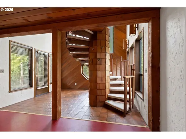 4620 SE ALDERCREST RD, Milwaukie, OR 97222