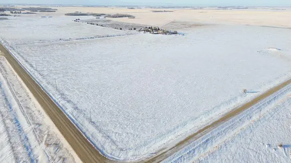 18320 TWP 39-0, Botha, AB T0C 2L0