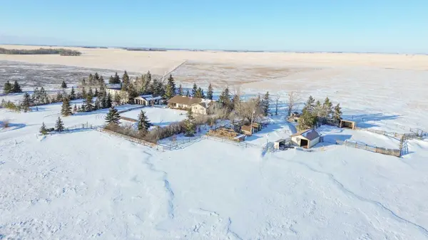 18320 TWP 39-0, Botha, AB T0C 2L0