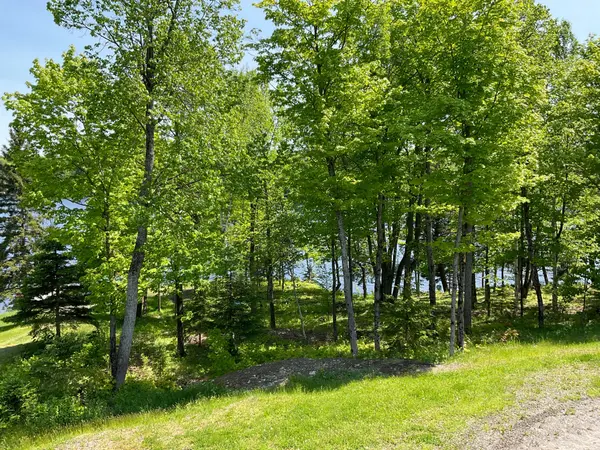 1990 North RD, Parry Sound Remote Area, ON P0H 1S0