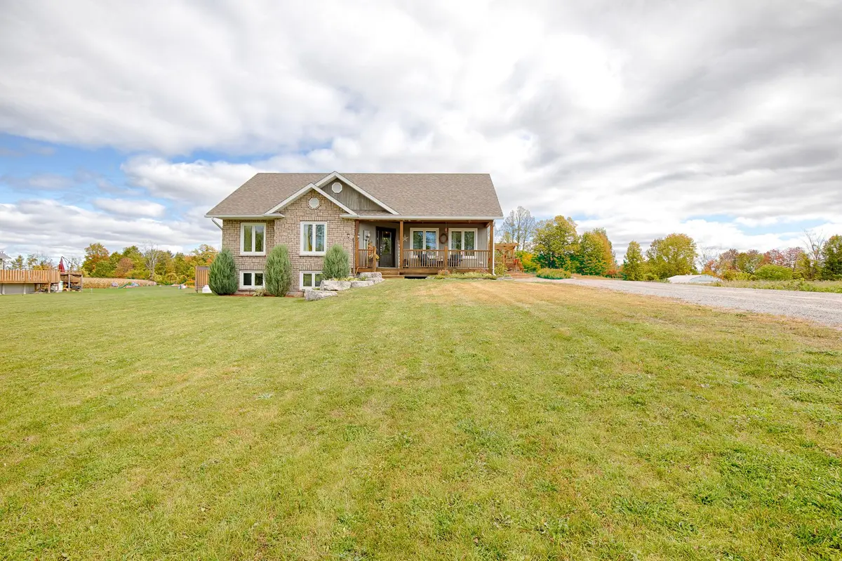 376 Letts Cemetery RD, North Algona Wilberforce, ON K0J 1T0