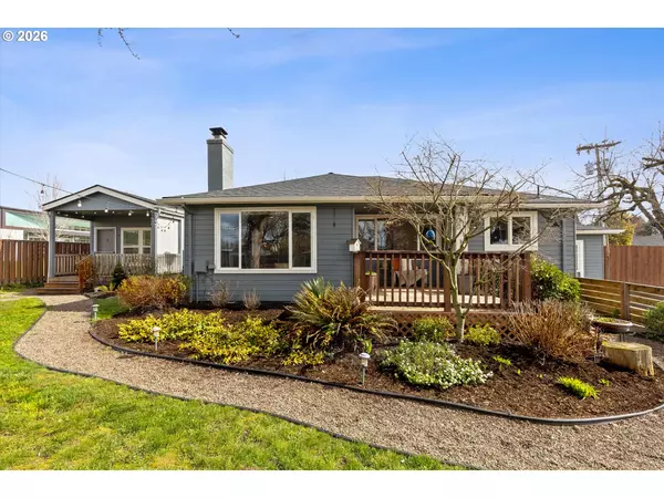 Newberg, OR 97132,900 N WILLIAMS ST