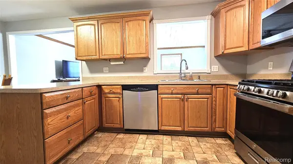 466 Lyon BLVD, South Lyon, MI 48178