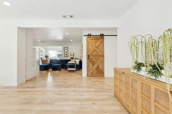 Dallas, TX 75244,4863 Allencrest Lane