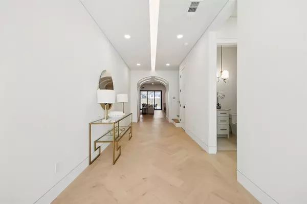 2015 Euclid Avenue, Dallas, TX 75206