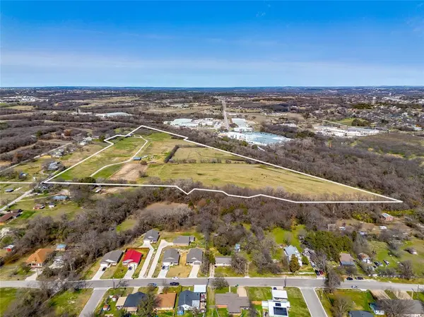 804 N Boundary Street, Weatherford, TX 76086