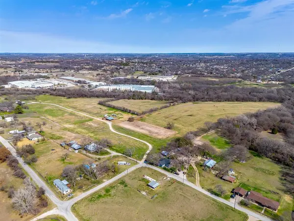 804 N Boundary Street, Weatherford, TX 76086