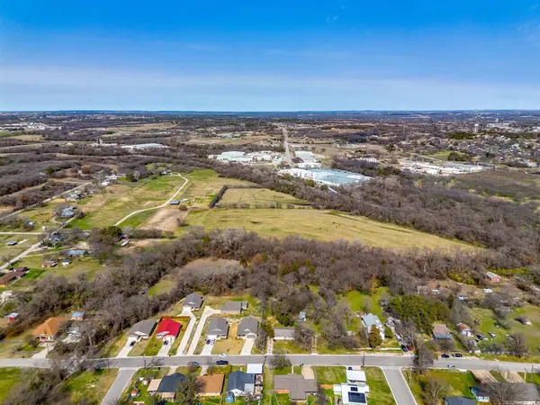 804 N Boundary Street, Weatherford, TX 76086