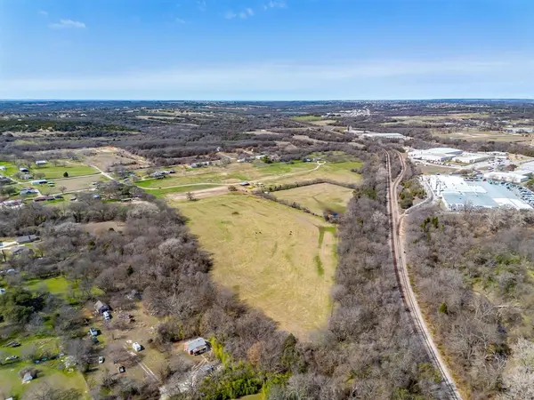 804 N Boundary Street, Weatherford, TX 76086