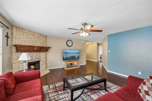 1577 Chivalry Lane, Little Elm, TX 75068