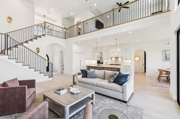 4411 Tea Olive Trail, Midlothian, TX 76065