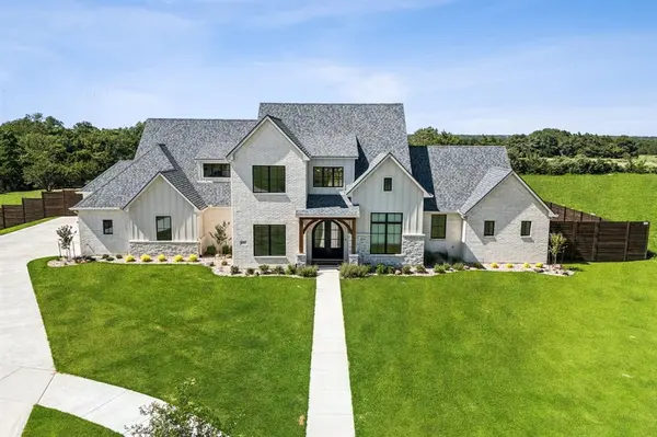 4411 Tea Olive Trail, Midlothian, TX 76065