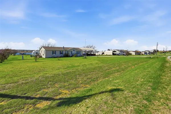 9121 Montana Street, Joshua, TX 76058