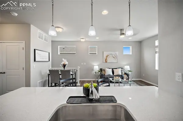 5255 Aeroglide LOOP, Colorado Springs, CO 80916