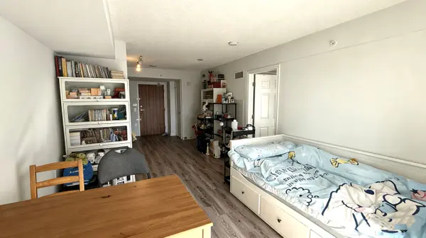 75 Queens Wharf RD #2111, Toronto C01, ON M5V 0J8