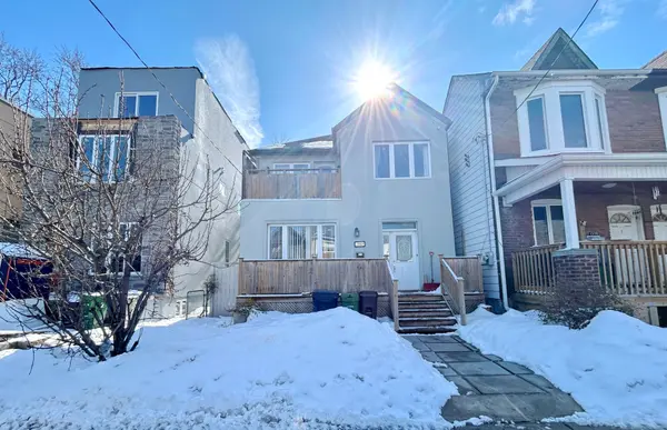 1543 Dundas ST E, Toronto E01, ON M4L 1K6