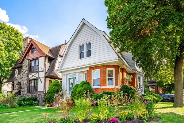 407 Aberdeen AVE, Hamilton, ON L8P 2R9