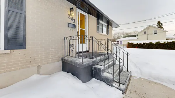 243 Bartholomew ST, Brockville, ON K6V 2S4