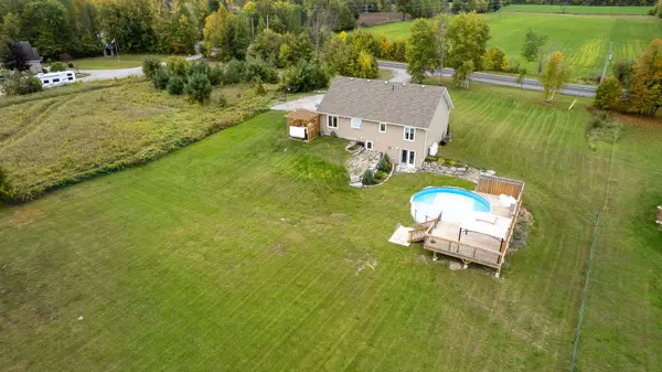 376 Letts Cemetery RD, North Algona Wilberforce, ON K0J 1T0