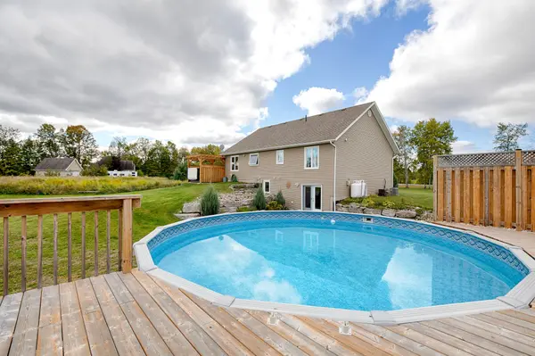 376 Letts Cemetery RD, North Algona Wilberforce, ON K0J 1T0