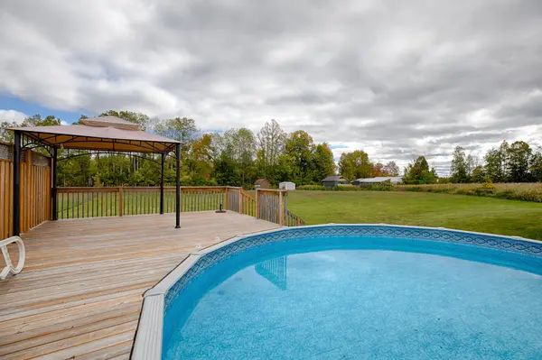 376 Letts Cemetery RD, North Algona Wilberforce, ON K0J 1T0