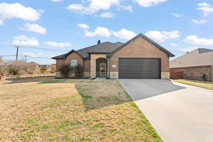 1601 Summercrest Drive, Cleburne, TX 76033