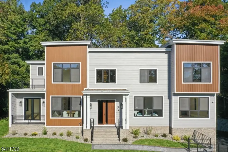 8 FORDHAM ROAD, Livingston Twp., NJ 07039