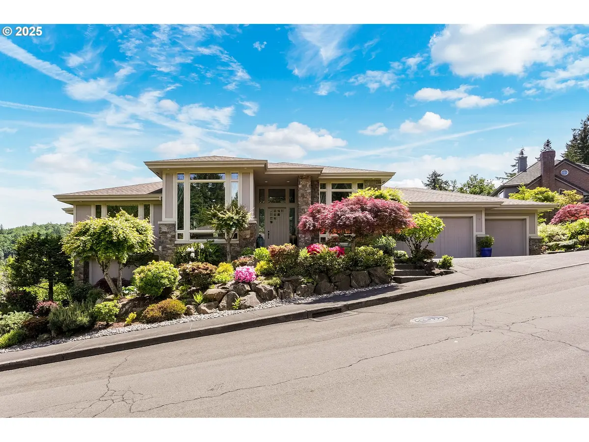 50 SE AVONDALE CT, Gresham, OR 97080