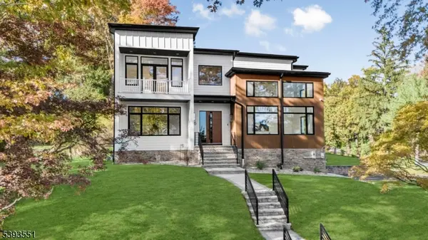 6 CAMBRIDGE DRIVE, Millburn Twp., NJ 07078