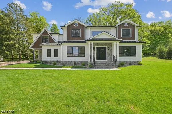 5 FOXCROFT DRIVE, Livingston Twp., NJ 07039