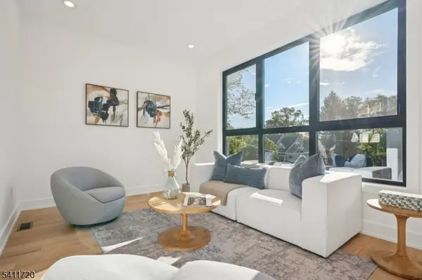 8 FORDHAM ROAD, Livingston Twp., NJ 07039