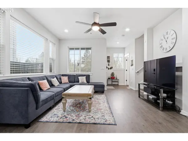 8165 SE VERMONT ST, Hillsboro, OR 97123