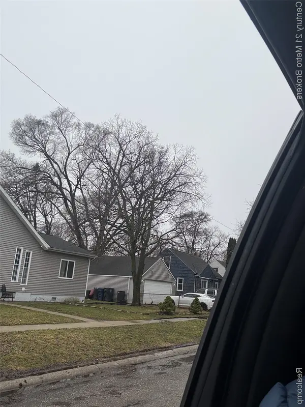 5416 Dupont ST, Flint, MI 48505