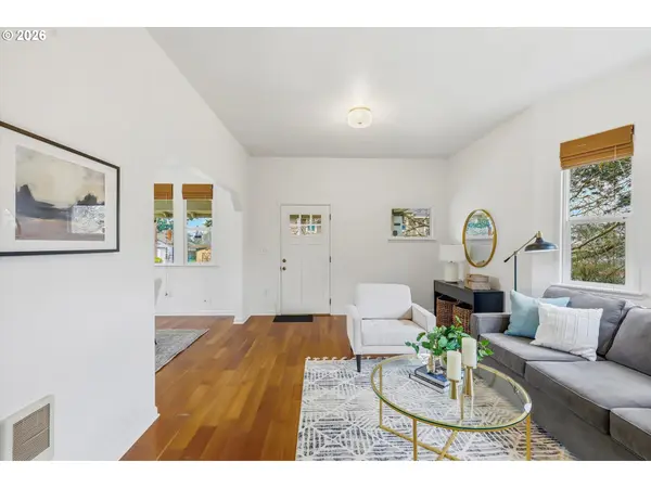 2624 NE SUMNER ST, Portland, OR 97211