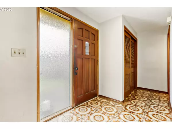 Portland, OR 97236,16659 SE POWELL BLVD