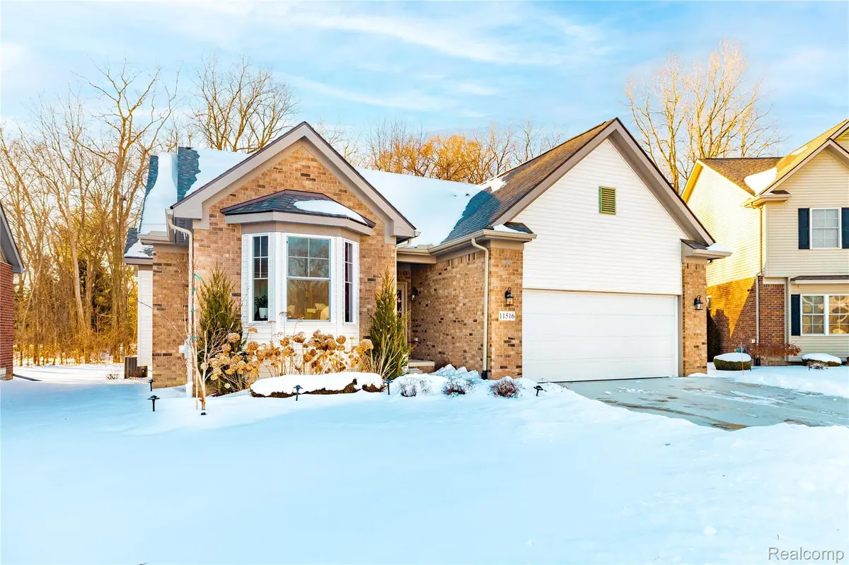 11516 Pheasant CIR, Taylor, MI 48180