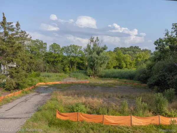 4053 HARBOR VISTA DR, Orchard Lake Village, MI 48323