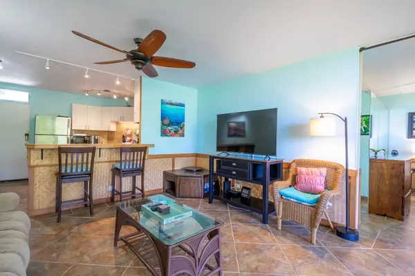 1911 KALANIANAOLE AVE #204, Hilo, HI 96720