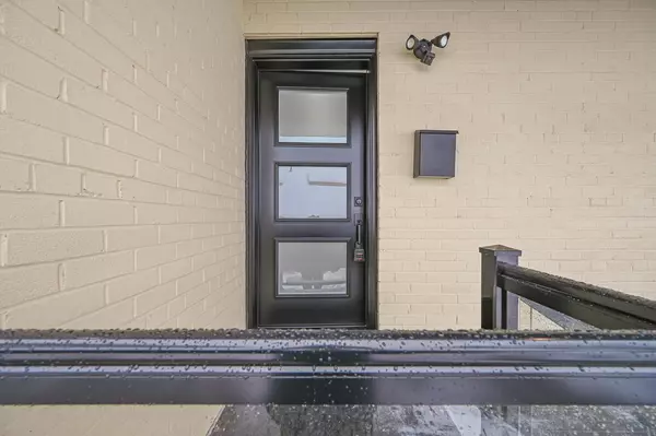 Toronto W10, ON M9V 1X1,55 Taysham CRES