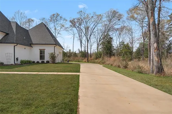 347 Ridge Drive, Stonewall, LA 71078