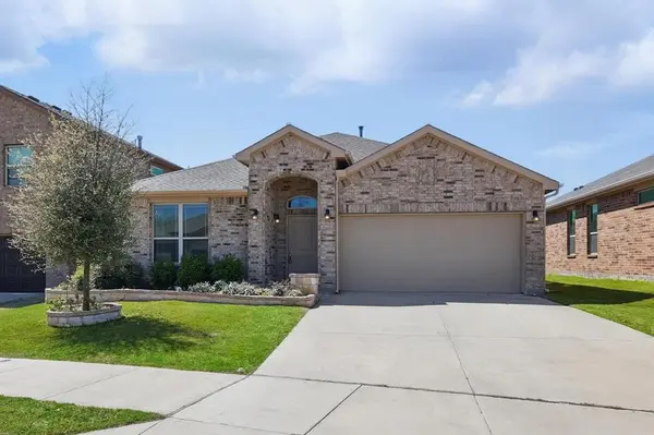 9917 Saltbrush Street, Fort Worth, TX 76177