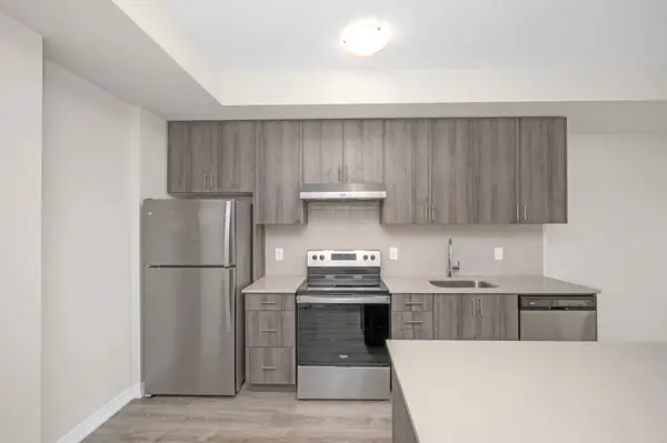 121 Highway 8 N/A #212, Hamilton, ON L8G 0A3