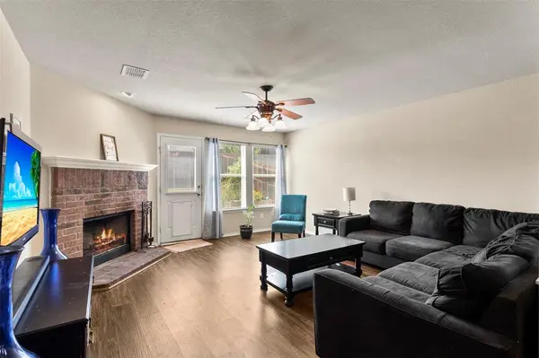 4140 Silverwood Trail, Fort Worth, TX 76244