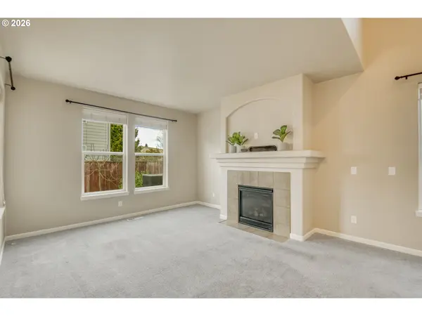 3355 SE SILVER FOX WAY, Hillsboro, OR 97123