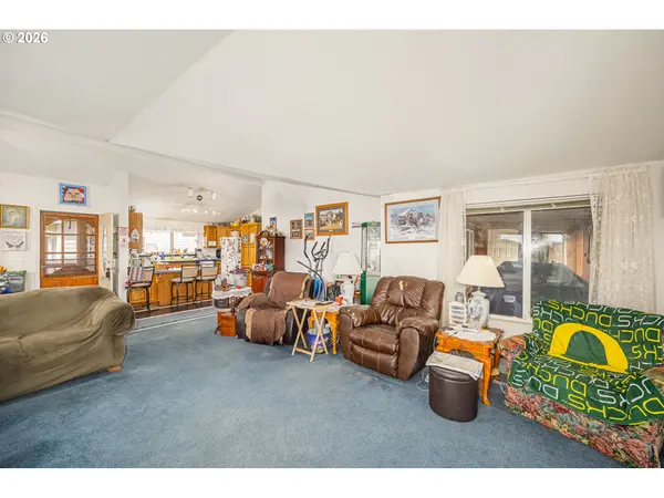 1609 NW PARKER AVE, Waldport, OR 97394