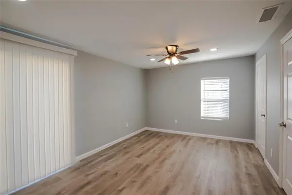 540 Hensley Drive, Grand Prairie, TX 75050