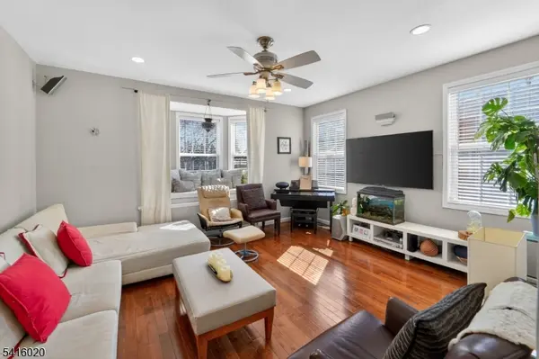 215 Barringer Dr, Nutley Twp., NJ 07110