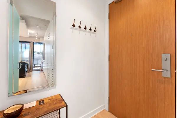 38 Stewart ST #209, Toronto C01, ON M5V 0H1