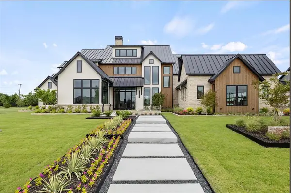 311 Longview Place, Heath, TX 75032